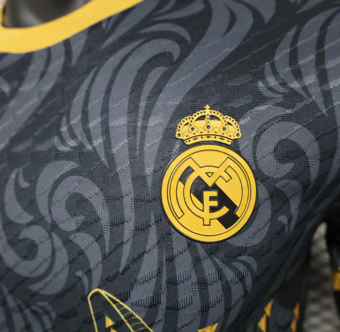 Real Madrid "Golden Wolf" Edición Especial