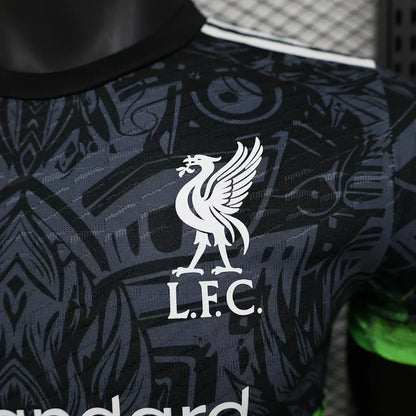 Liverpool "Night Predator" Edición Especial
