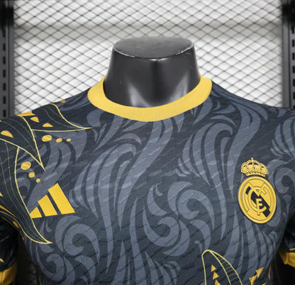 Real Madrid "Golden Wolf" Edición Especial