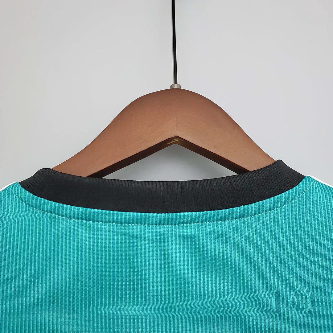 2021/2022 Retro Real Madrid Alternativa Visitante