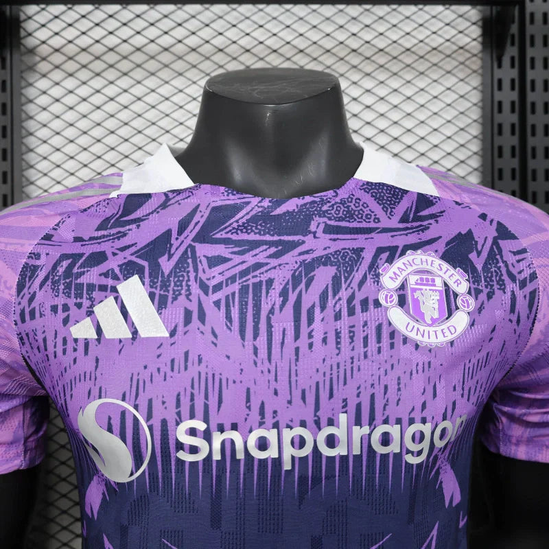 Manchester United "Violet Edge" Edición Especial