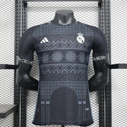 Real Madrid "Mosaic Heritage" Black Edition Edición Especial