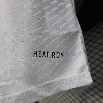 Real Madrid "Floral Elegance" Edición Especial