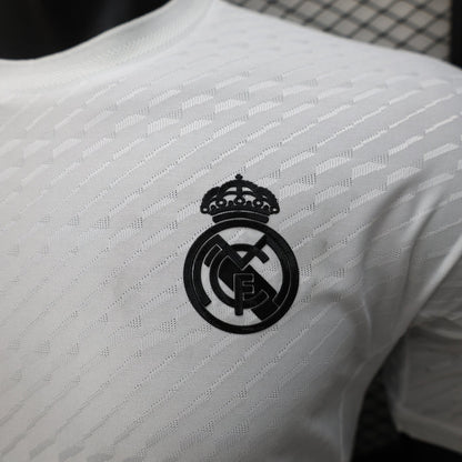 Real Madrid "Floral Elegance" Edición Especial