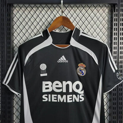 2006/2007 Retro Real Madrid Visitante