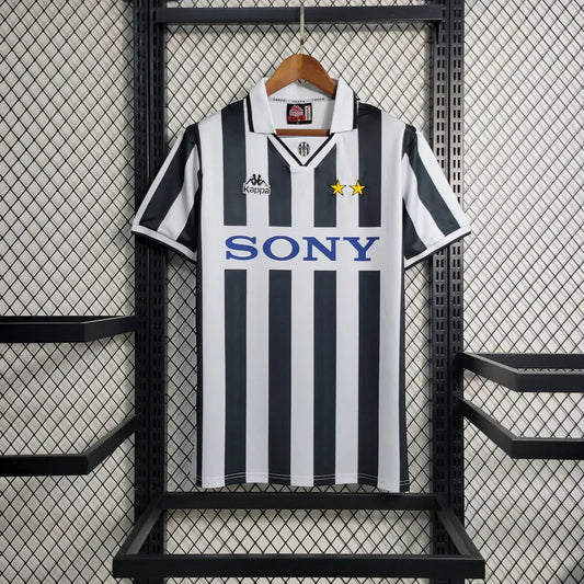 1996-1997 Retro Juventus Local
